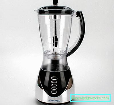 Blender con una ciotola Blender con una ciotola
