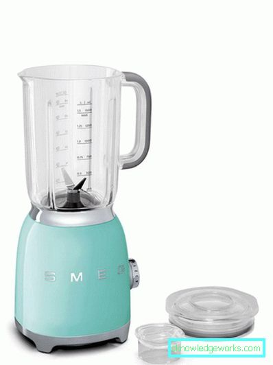 Blender con una ciotola Blender con una ciotola