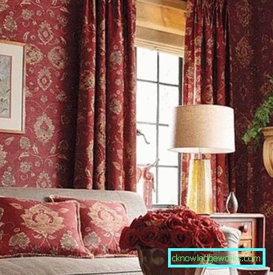 Tende bordeaux nell'interno del soggiorno: 50 idee fotografiche