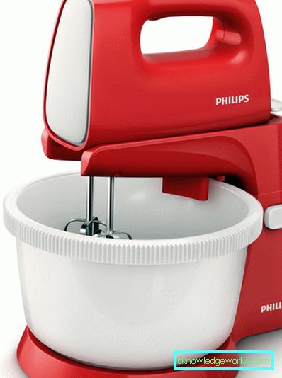 Cosa rende un frullatore diverso da un mixer? Cosa rende un frullatore diverso da un mixer?
