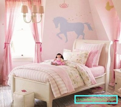 Stanza per bambini per una ragazza di 7 anni Stanza per bambini per una ragazza di 7 anni