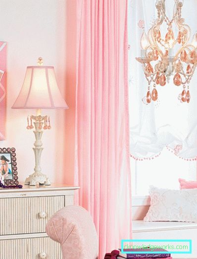 129 camere per ragazze