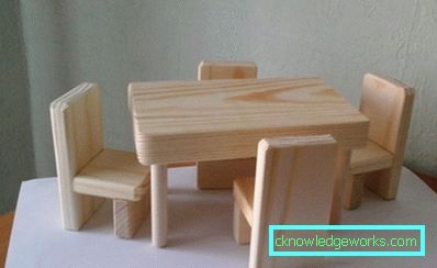 Sedia per bambini e tavolo con le proprie mani Sedia per bambini e tavolo con le proprie mani
