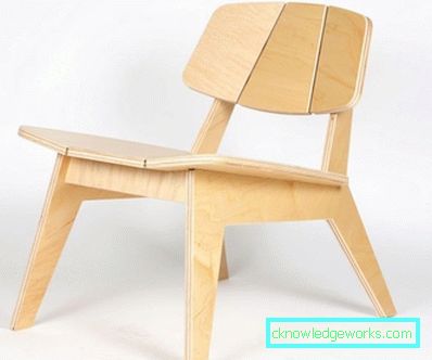 Sedia per bambini e tavolo con le proprie mani Sedia per bambini e tavolo con le proprie mani