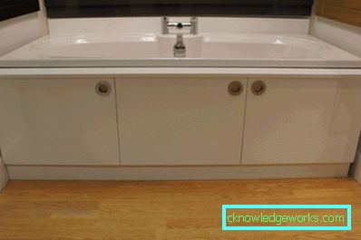Gabinetto sotto il bagno - 84 foto di un elegante travestimento di armadi e scaffali