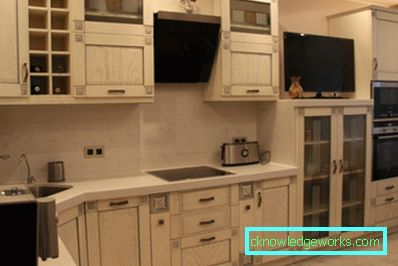 Colore 105-beige negli interni unico