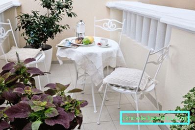 Tavolo sul balcone - 77 foto di idee di design elegante