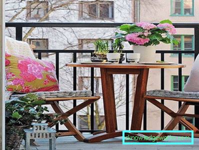 Come realizzare un balcone in stile moderno