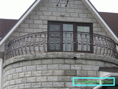 Balconi forgiati - caratteristiche di questo design per 80 foto