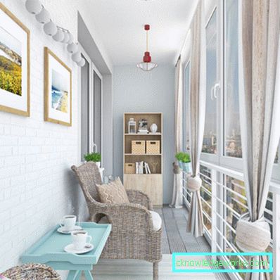 111 Balcone in vetro colorato: come sembra