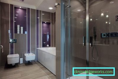 Bagno viola: una soluzione insolita per la progettazione dei colori