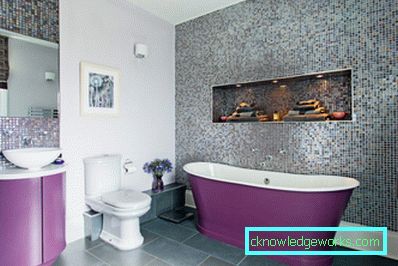 Bagno viola: una soluzione insolita per la progettazione dei colori