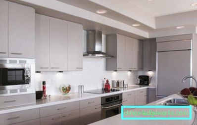 Design della cucina con un'isola - caratteristiche