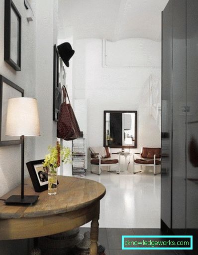 Progettazione di un corridoio quadrato nell'appartamento - foto reali Progettazione di un corridoio quadrato nell'appartamento - foto reali