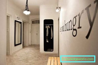 Progettazione di un corridoio quadrato nell'appartamento - foto reali Progettazione di un corridoio quadrato nell'appartamento - foto reali