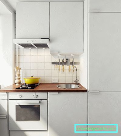 Progettare una piccola cucina di 4 quadrati. m con frigo