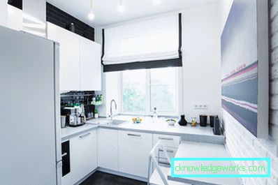 Progetta una piccola cucina di 7 quadrati. m con frigo Progetta una piccola cucina di 7 quadrati. m con frigo