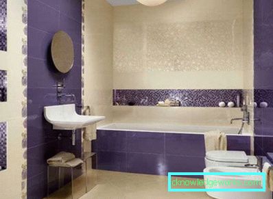 Design del bagno con un piccolo bagno combinato con un bagno nel Krusciov