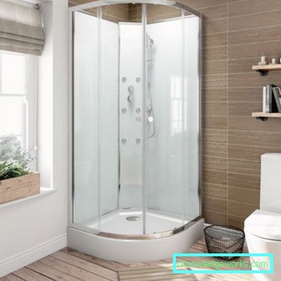 7 cabine doccia nel bagno