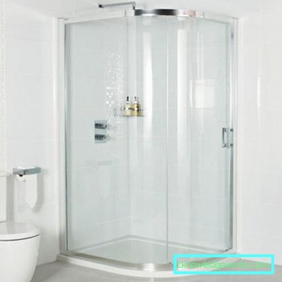 7 cabine doccia nel bagno