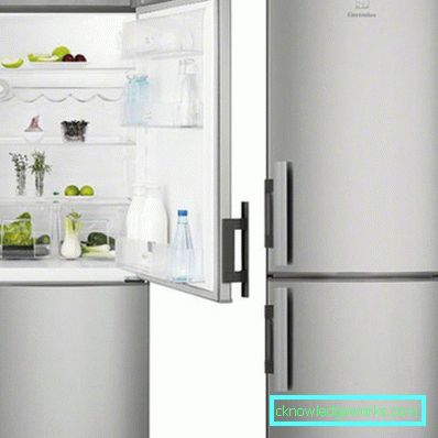 Frigorifero Electrolux a due comparti con sistema No Frost Frigorifero Electrolux a due comparti con sistema No Frost