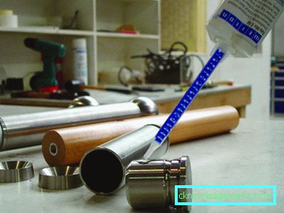Proprietà della colla epossidica e regole della sua applicazione Proprietà della colla epossidica e regole della sua applicazione