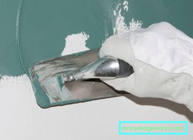 Bagno impermeabilizzante sotto le piastrelle