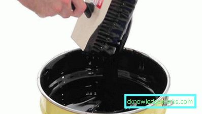 Bagno impermeabilizzante sotto le piastrelle