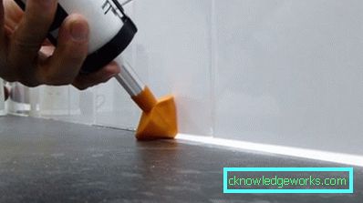Bagno impermeabilizzante sotto le piastrelle