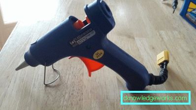 Sottigliezze di funzionamento della pistola per colla a caldo Sottigliezze di funzionamento della pistola per colla a caldo