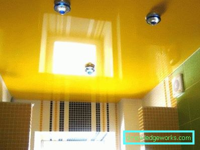 Cosa è meglio fare un soffitto in bagno