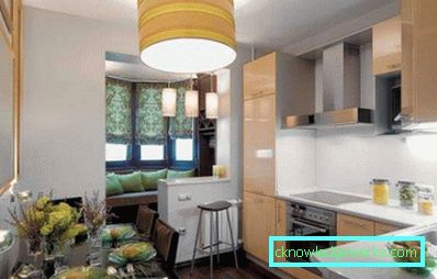 Cucina sul balcone o loggia