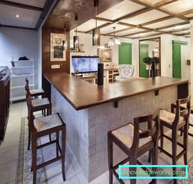 Cucina sul balcone o loggia