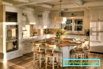 Cucina in una casa di legno - finitura