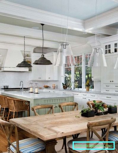 Cucina in una casa di legno - finitura