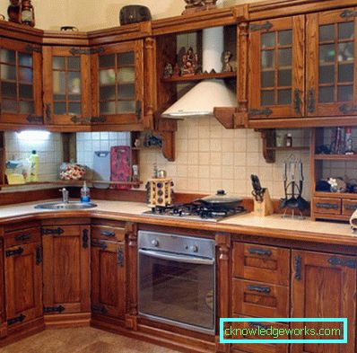 Elementi di mobili da cucina e piedistalli Elementi di mobili da cucina e piedistalli
