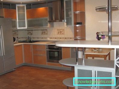Elementi di mobili da cucina e piedistalli Elementi di mobili da cucina e piedistalli