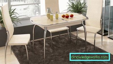 Tavolo da cucina per una piccola cucina Tavolo da cucina per una piccola cucina