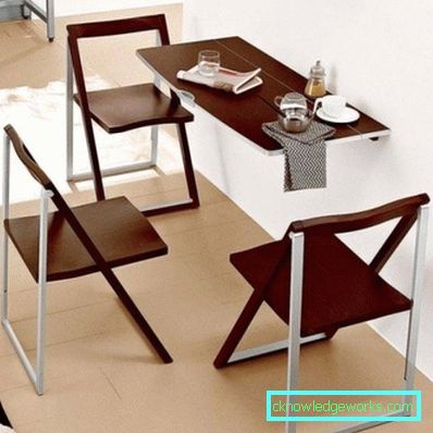 Tavolo da cucina per una piccola cucina Tavolo da cucina per una piccola cucina