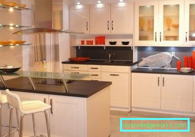 Cucina con un bar Cucina con un bar