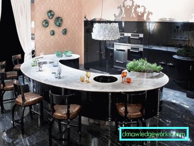 Cucina con un bar Cucina con un bar