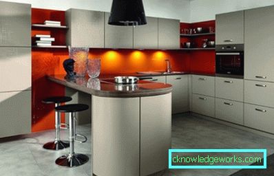 Cucina con un bar Cucina con un bar