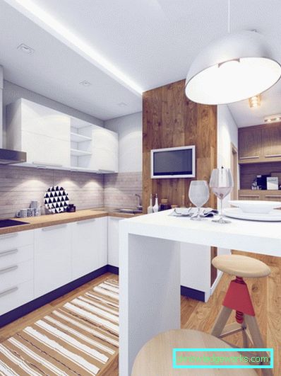 Piccola cucina di 5 metri quadrati. m con frigo Piccola cucina di 5 metri quadrati. m con frigo