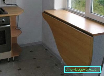 Tavolini pieghevoli per una piccola cucina Tavolini pieghevoli per una piccola cucina