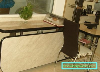 Tavolini pieghevoli per una piccola cucina Tavolini pieghevoli per una piccola cucina