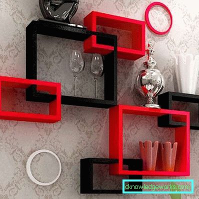 Dipinti modulari all'interno del soggiorno sul divano - idee fotografiche