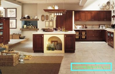 Armadi da cucina Armadi da cucina