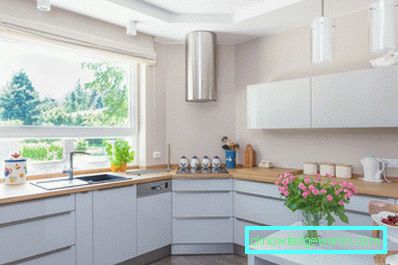 Armadi da cucina Armadi da cucina