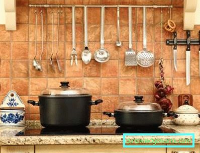 Decorazione della parete in cucina - opzioni di design