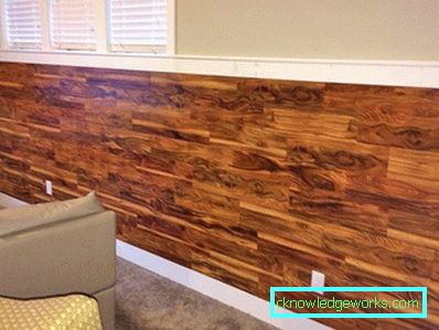 Decorazione murale nel corridoio con laminato - foto design